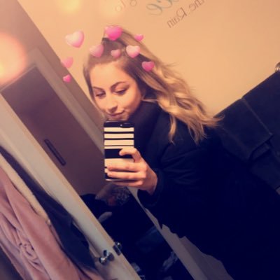 Profile Picture of Lyss Capracotta (@lysscap) on Twitter