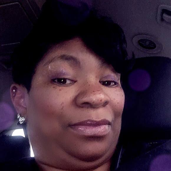 Profile Picture of Linda Billingslea (@lindab829) on Poshmark