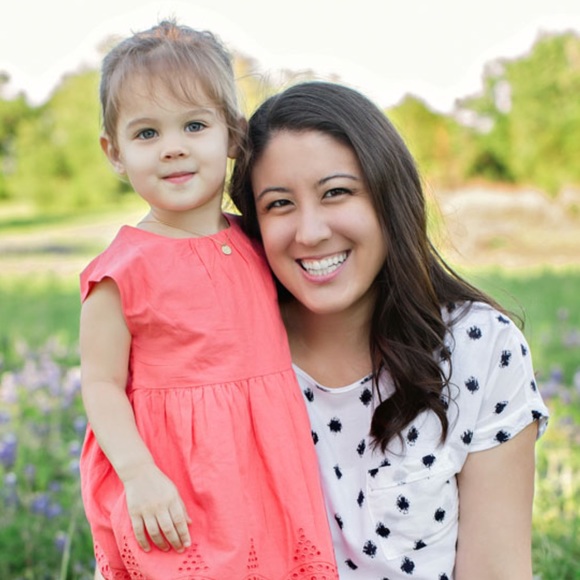 Profile Picture of Erika Sweeting (@erikasweeting) on Poshmark