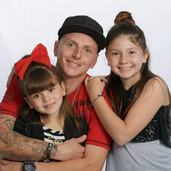 Profile Picture of Joshua Slagle (@slipperyslagle) on Poshmark