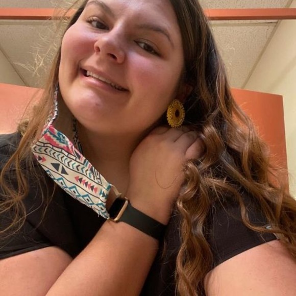 Profile Picture of Keely Allen (@keelyallen516) on Poshmark