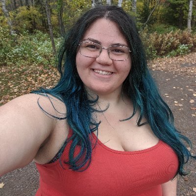 Profile Picture of Alexandra Headley (@Headley_alex69) on Twitter