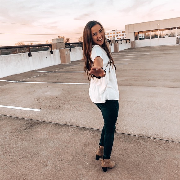 Profile Picture of Meagan Tibbs (@webbb0001) on Poshmark