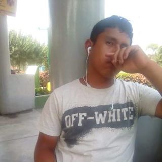 Profile Picture of Alex Ayllon (@alex.ayllon.1800) on Facebook