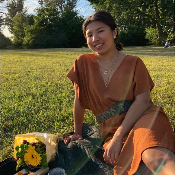 Profile Picture of Natasha Espanola (@natspicks) on Poshmark