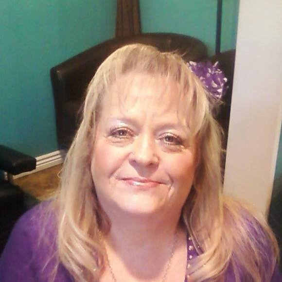 Profile Picture of Cheryl Hollifield petersen (@cher_cher_baby) on Poshmark
