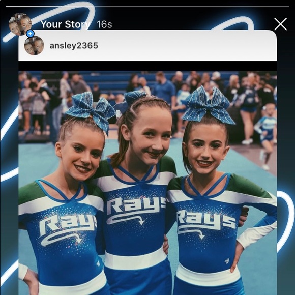 Profile Picture of Ansley Waymon (@ansleywaymon) on Poshmark