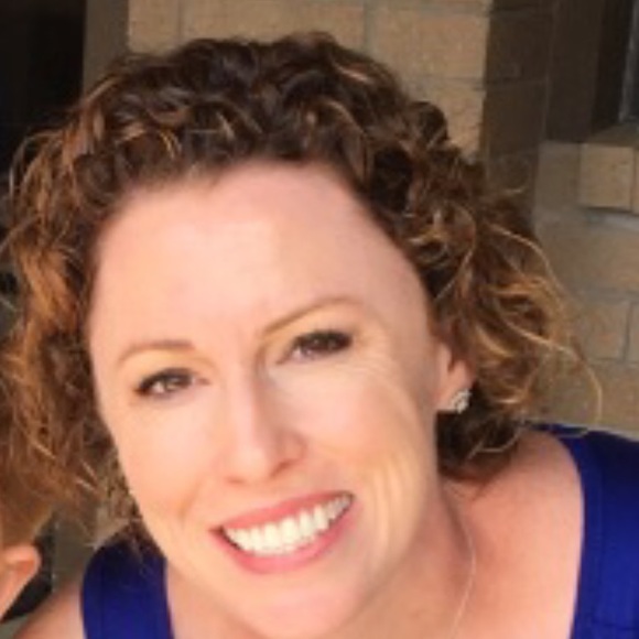 Kristin Zoerner - Poshmark Profile Picture of Kristin Zoerner (@kristinz526) on Poshmark