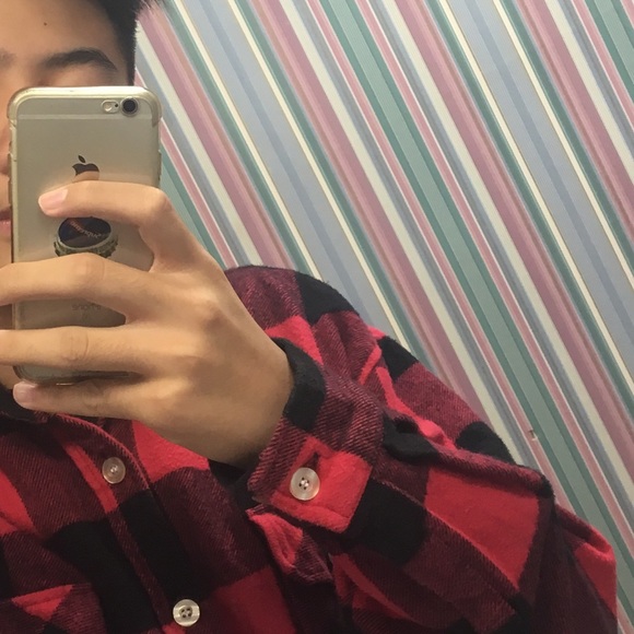 Profile Picture of Calvin Zhang (@calvin0719) on Poshmark