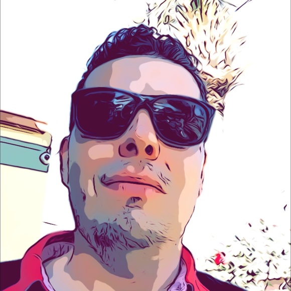 Profile Picture of Benjamin Freestone (@toutelanuit) on Poshmark