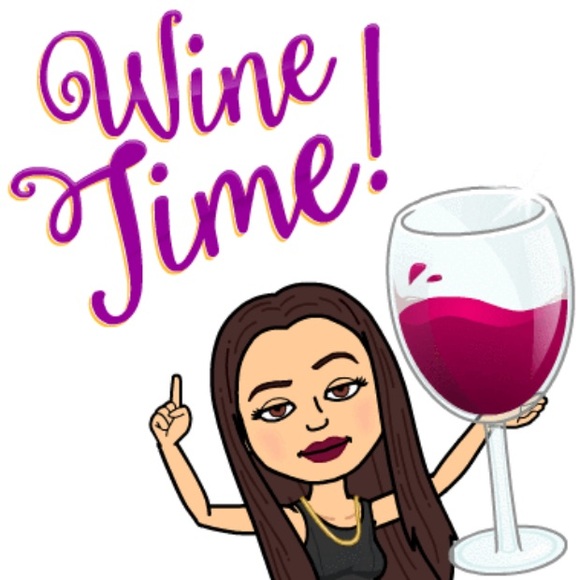 Natashia Shaheen - Poshmark Profile Picture of Natashia Shaheen (@natashiashaheen) on Poshmark