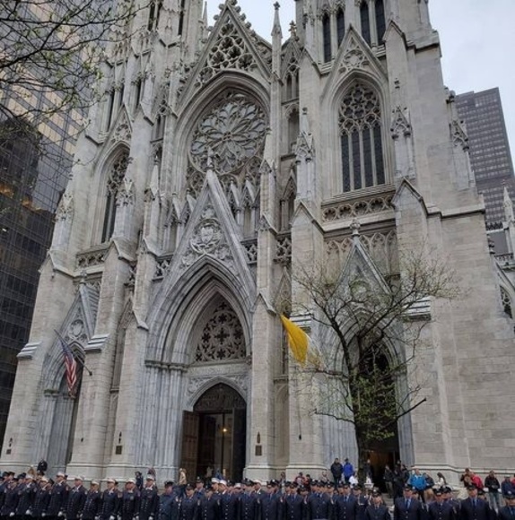 Profile Picture of Lynnette Adkins (@lynnetteadkins) on Poshmark