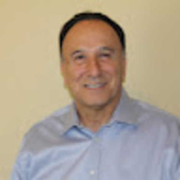 Profile Picture of Leonard Ramirez (@leonardramir897) on Poshmark