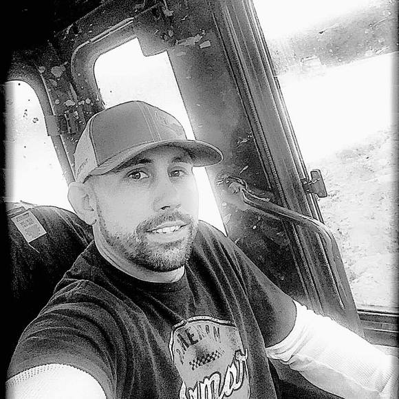 Profile Picture of Keith Kennedy (@kennedy1983) on Poshmark