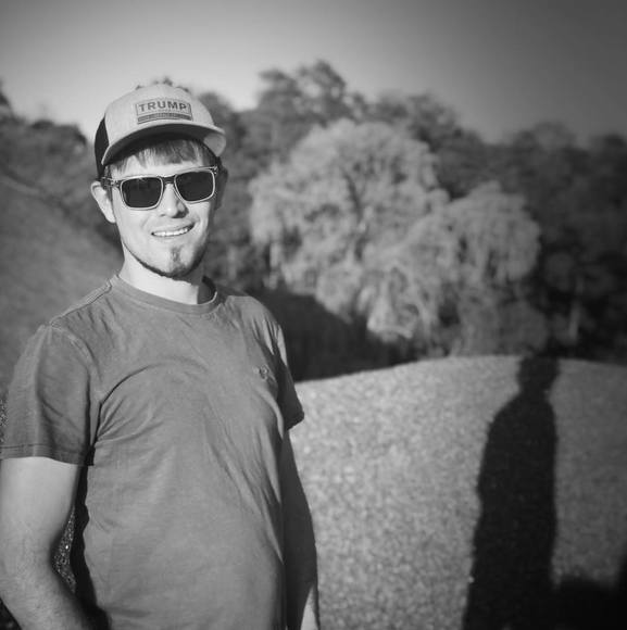 Profile Picture of Eric Chrisenberry (@ericc19699) on Poshmark