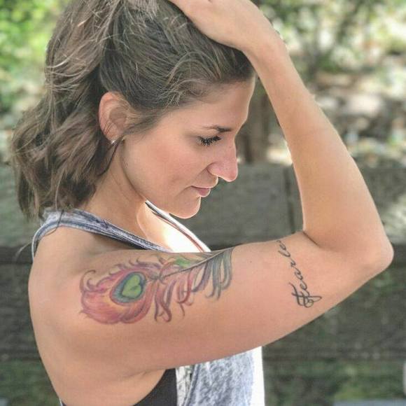 Profile Picture of Chelsea Bommel (@chelsea7628) on Poshmark