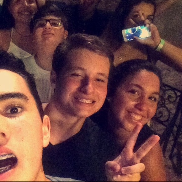 Profile Picture of Michael Rosales (@mikeee28) on Poshmark