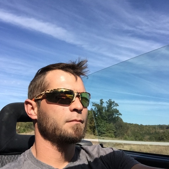 Profile Picture of Tim Pfohl (@snake642) on Poshmark