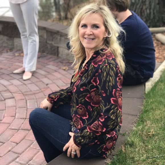 Profile Picture of Faith Eilertson (@chefeffie) on Poshmark