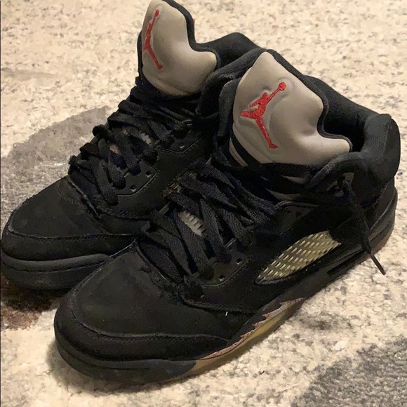 Profile Picture of Francis Brown (@solestockker) on Poshmark