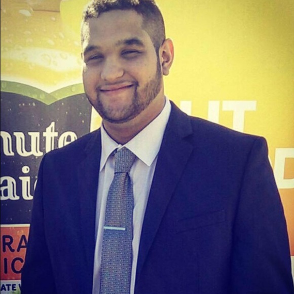 Profile Picture of Joe Finkelstein (@joeyfink28) on Poshmark