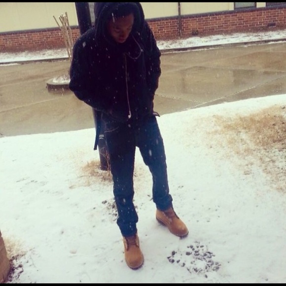 Profile Picture of Timothy Hinton (@nouveaux_) on Poshmark