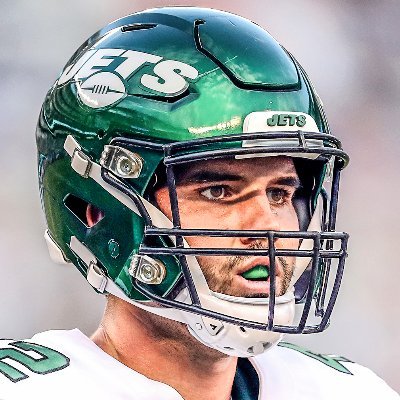 Profile Picture of Thomas Hennessy (@THenny43) on Twitter