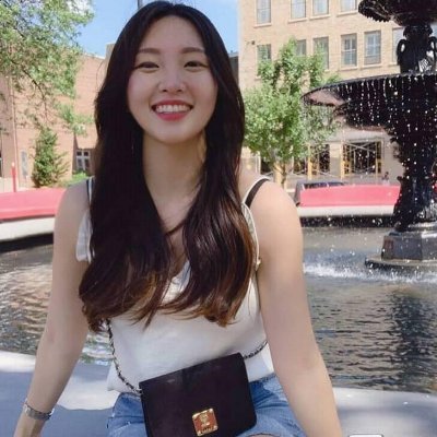 Profile Picture of Kim_berly Tylor (@BerlyTylor) on Twitter