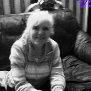 Profile Picture of Violet Edwards (@violet.edwards.31) on Facebook