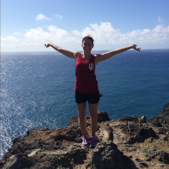 Profile Picture of Kelsie Achelpohl (@kachelpohl) on Poshmark