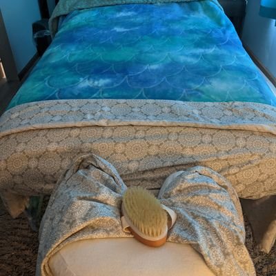 Profile Picture of Equinox Massage (@MichelleMoberg1) on Twitter