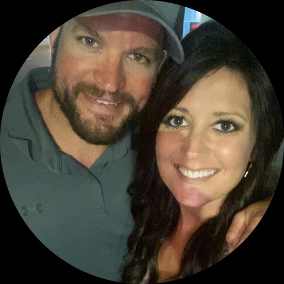 Profile Picture of Michelle Kretchmar (@mkretchmar) on Poshmark