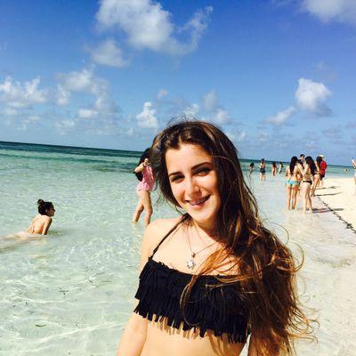 Profile Picture of Pau Parisi (@PaulaParisi3) on Twitter