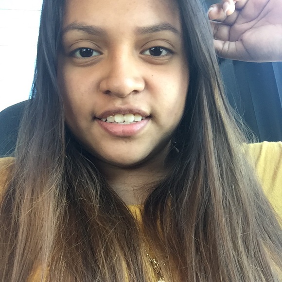 Profile Picture of Sandra Lucas (@sandralucas19) on Poshmark