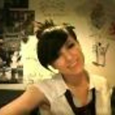 Profile Picture of Louann Albert (@LouannAlbertfqz) on Twitter