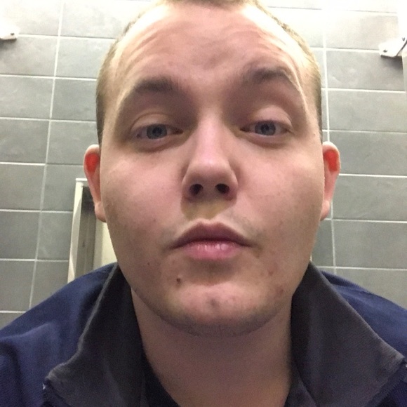 Profile Picture of Alexander Burns (@mcbride3) on Poshmark