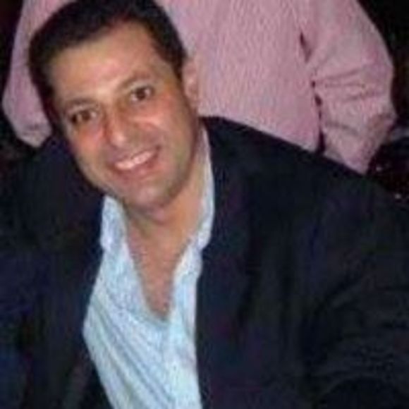 Profile Picture of Sam Ahmad (@sam_ahmad) on Poshmark