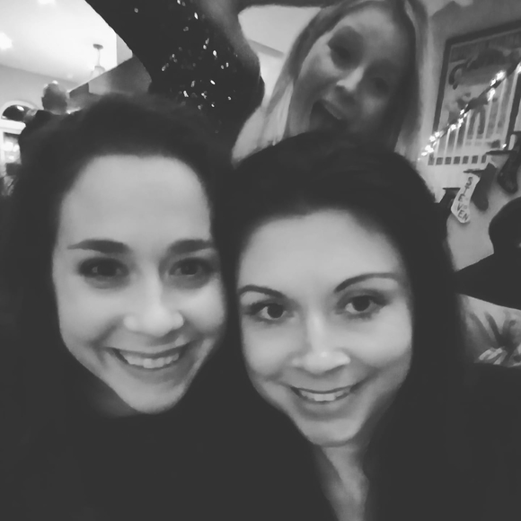 Profile Picture of Thea Castleman (@theamj) on Poshmark