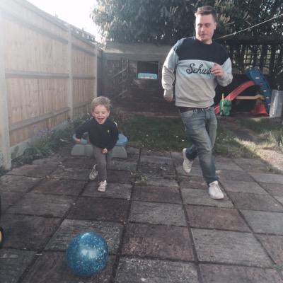 Profile Picture of Tom Regan (@TomtheReg) on Twitter