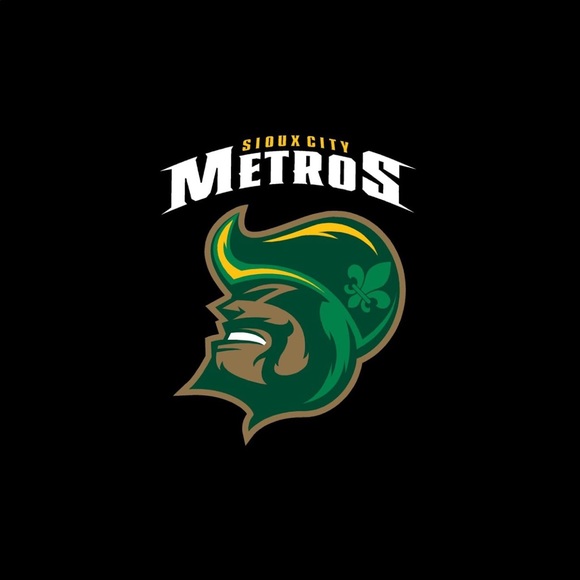 Profile Picture of Chandler Pithan (@chandlerpithan) on Poshmark