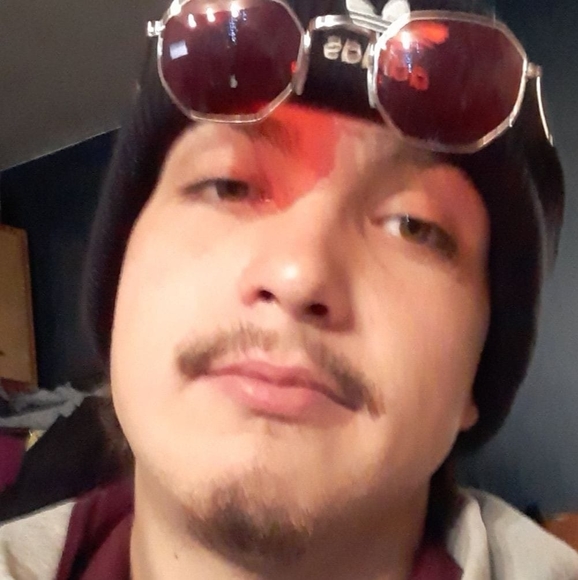 Profile Picture of Logan Kindness (@logankindness) on Poshmark