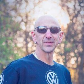 Profile Picture of Kevin Barker (@kbtec) on Twitter