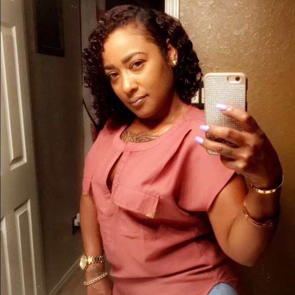 Profile Picture of Chyna Wilson (@itzfinechyna) on Poshmark