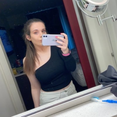 Mandy - Twitter Profile Picture of Mandy (@amanda_barbato1) on Twitter