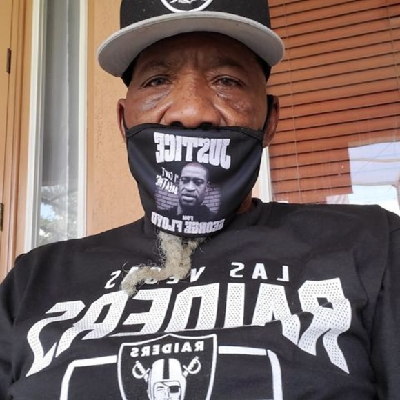 Profile Picture of George Simmons (@poppz24) on Poshmark