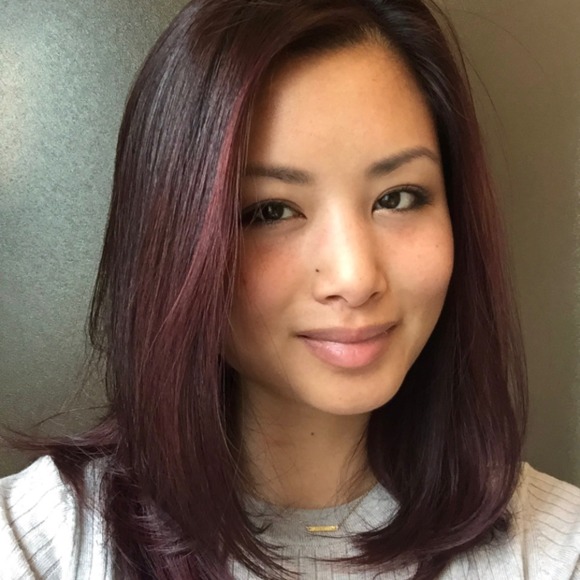 Profile Picture of Adrienne Hamrah (@adrienne_tester) on Poshmark