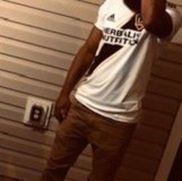 Profile Picture of Bubba Beard (@lebron23or6) on Poshmark