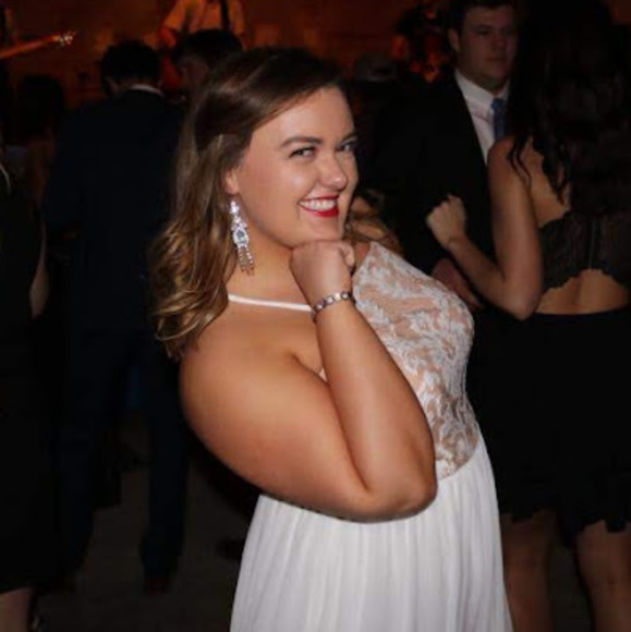 Profile Picture of Grace Rutledge (@gracerutledg875) on Poshmark