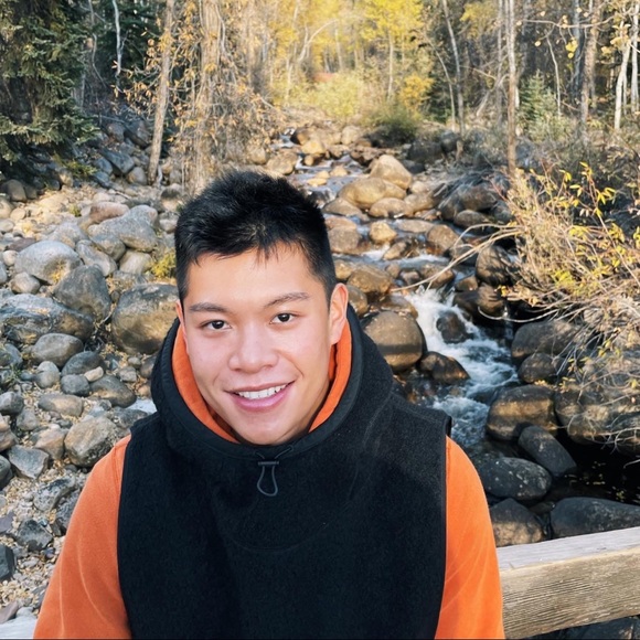 Profile Picture of Kevin Tu (@k2classics) on Poshmark