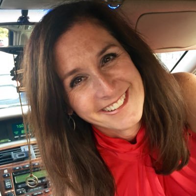 Profile Picture of Brooke Hinkle (@brookehinklesme) on Twitter